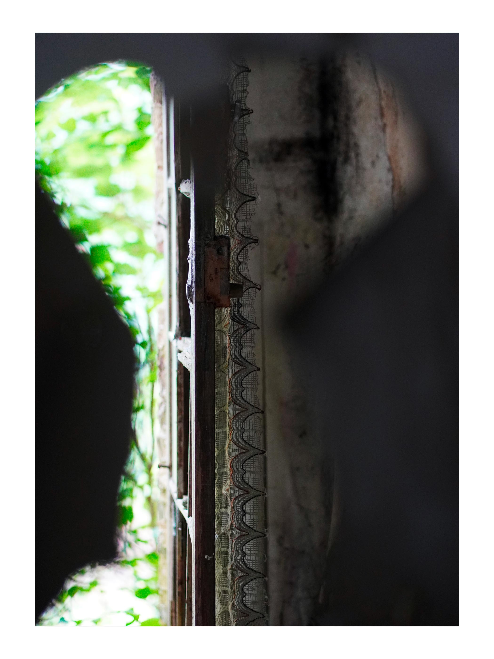 Maison Abandonnée — 1/8